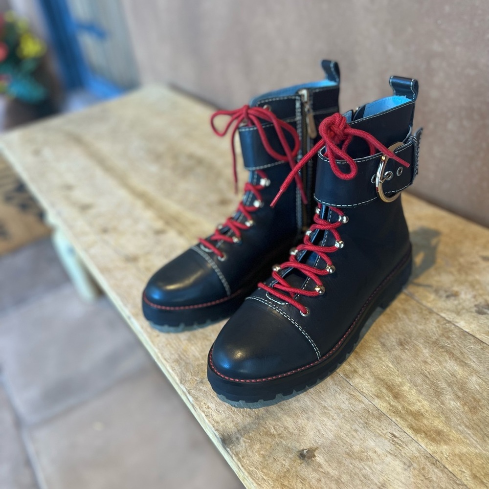 Frances Valentine Black Boot Size 8